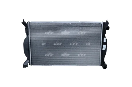 Радіатор охолодження Audi A4 1.6-2.0/1.9/2.0TDI 00-09/Seat Exeo 08-13 NRF 50539