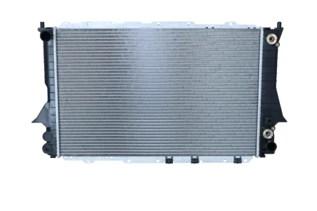 Радіатор охолодження Audi 100 90-97 NRF 51321