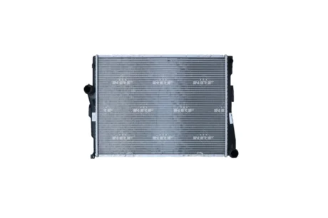 Радіатор охолодження BMW 3 (E46) 1.6/2.0i/2.0d 98-05 (M43/M47/M54) NRF 51582