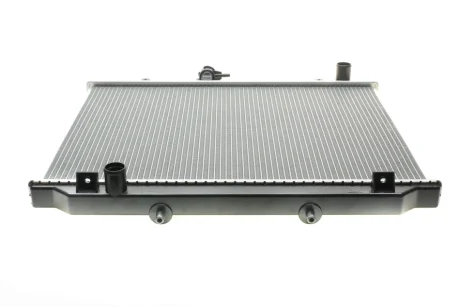 Радіатор охолодження Ford Maverick 2.7TD 96-98/Nissan Terrano 2.4/2.7TD 93-07 NRF 52082