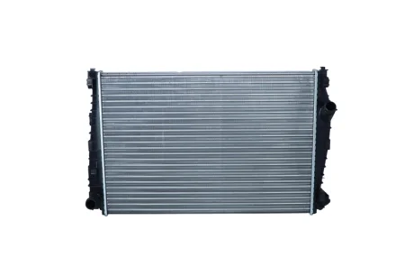 Радіатор охолодження Alfa Romeo 159 05-11/Spider 06-11 (Economy Class) NRF 53487A