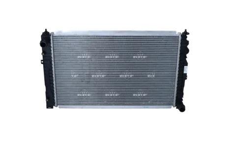 Радіатор охолодження VW Passat 96- NRF 539504