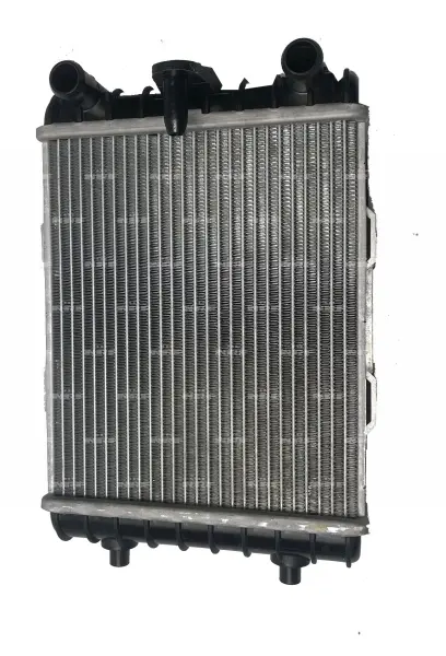 Радіатор охолодження VW Golf 2.0 GTI/R/TSI 16- NRF 550271 (фото 1)