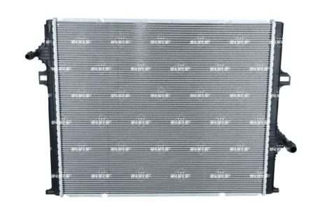 Радіатор охолодження BMW 1 (F20/F21)/3 F30/F34)/4 (F36/F33) 2.0-3.0i 15- (B48/B58) NRF 550275