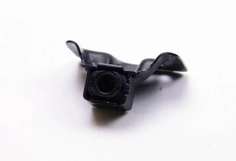 Направляюча дверей (задня/нижня/L) Renault Kangoo 09- RENAULT 8200497816