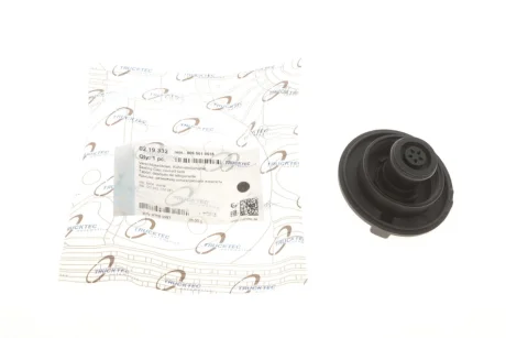 Кришка бачка розширювального MB OM646/651 2.2CDI AUTOMOTIVE 02.19.332 TRUCKTEC 02-19-332