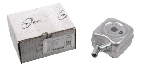 Радіатор масляний VW Caddy/Crafter/T5 1.9/2.5TDI 163ps (теплообмінник) AUTOMOTIVE 07.18.034 TRUCKTEC 07-18-034