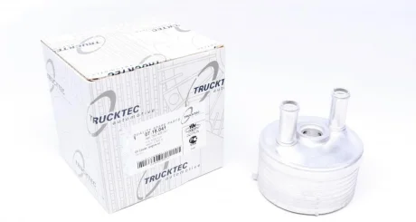 Радіатор масляний Skoda Octavia/ VW Passat 04-14 (теплообмінник) AUTOMOTIVE 07.18.041 TRUCKTEC 07-18-041