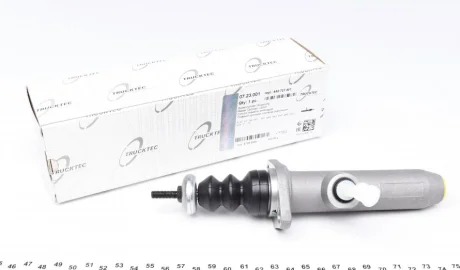Циліндр зчеплення (головний) Audi 100/A6 82-97 (d=19.05mm) AUTOMOTIVE 07.23.001 TRUCKTEC 07-23-001