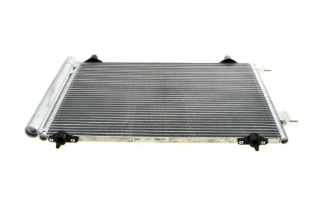 Радіатор кондиціонера Citroen Berlingo/Peugeot Partner 1.6i 08-18 VALEO Valeo 818170