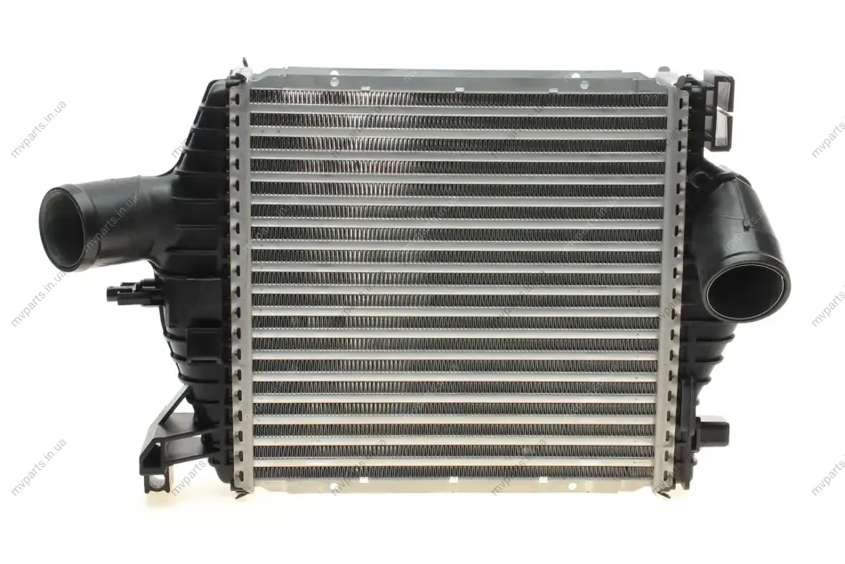 Радіатор інтеркулера MB Vito (W638) 2.2CDI 99-03 VALEO Valeo 818590 (фото 1)