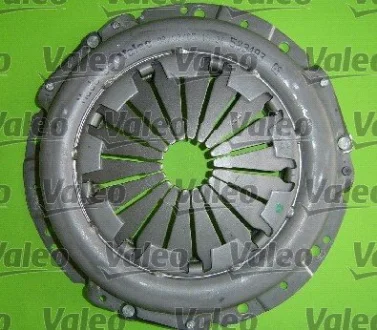 Зчеплення ВАЗ 2123 (диск натиск.+вед.+підш.) 1.7 02- (Вир-во VALEO) Valeo 826474