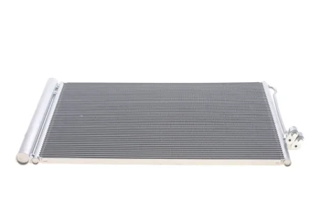 Радіатор кондиціонера BMW X5 (E70/F15/F85)/X6 E71/E72/(F16/F86/) 2.0D-4.8 06-19 M57/N52//N55/N57 VAN WEZEL Van Wezel 06005377